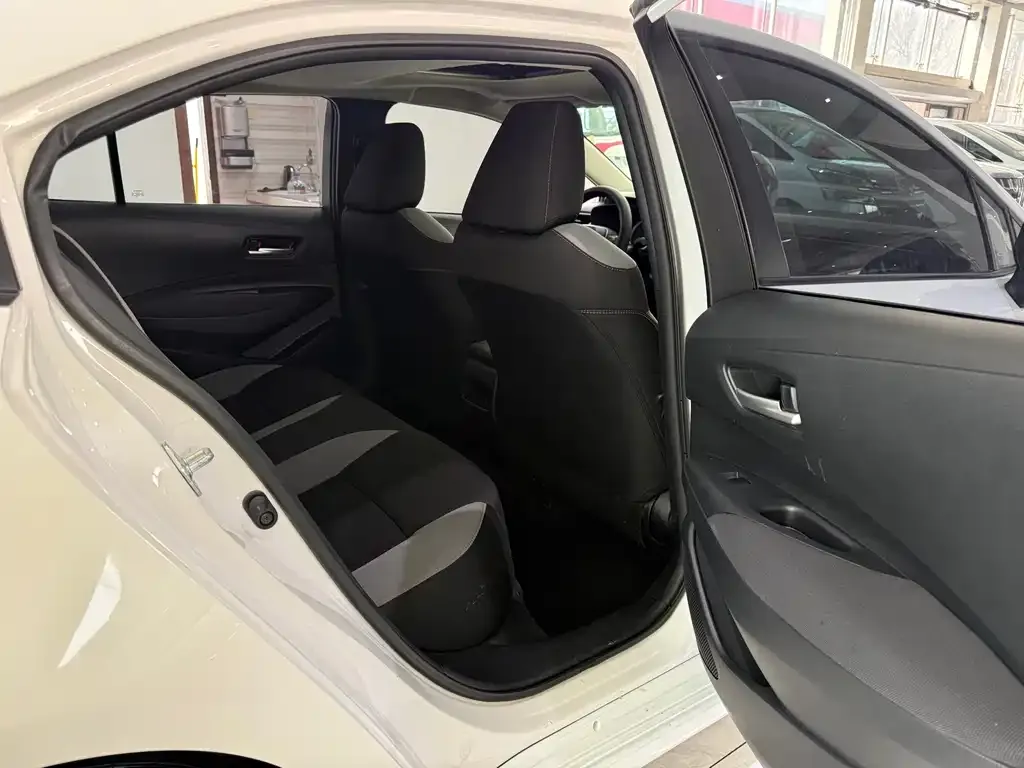 Toyota Corolla 2022 из CN, фото 7