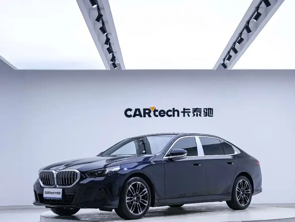 BMW 5 Series 2026 из CN, фото 1