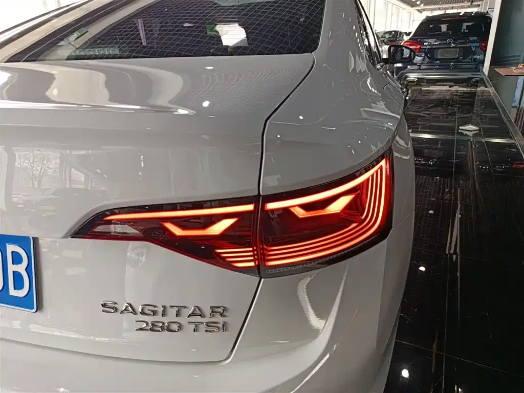 Volkswagen Sagitar 2022 из CN, фото 5