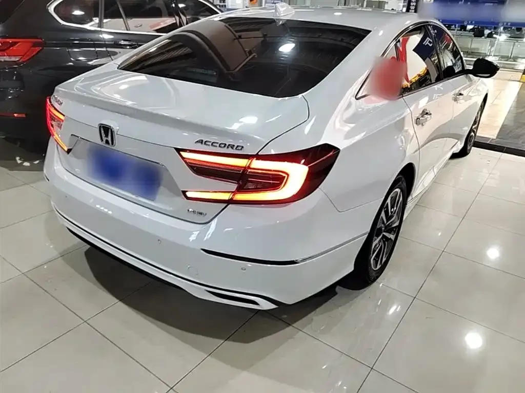 Honda Accord — фото 6