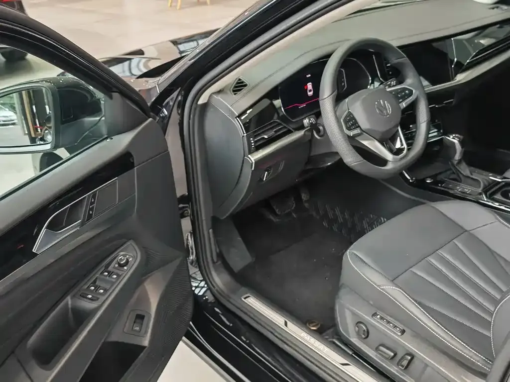 Volkswagen Passat — фото 6