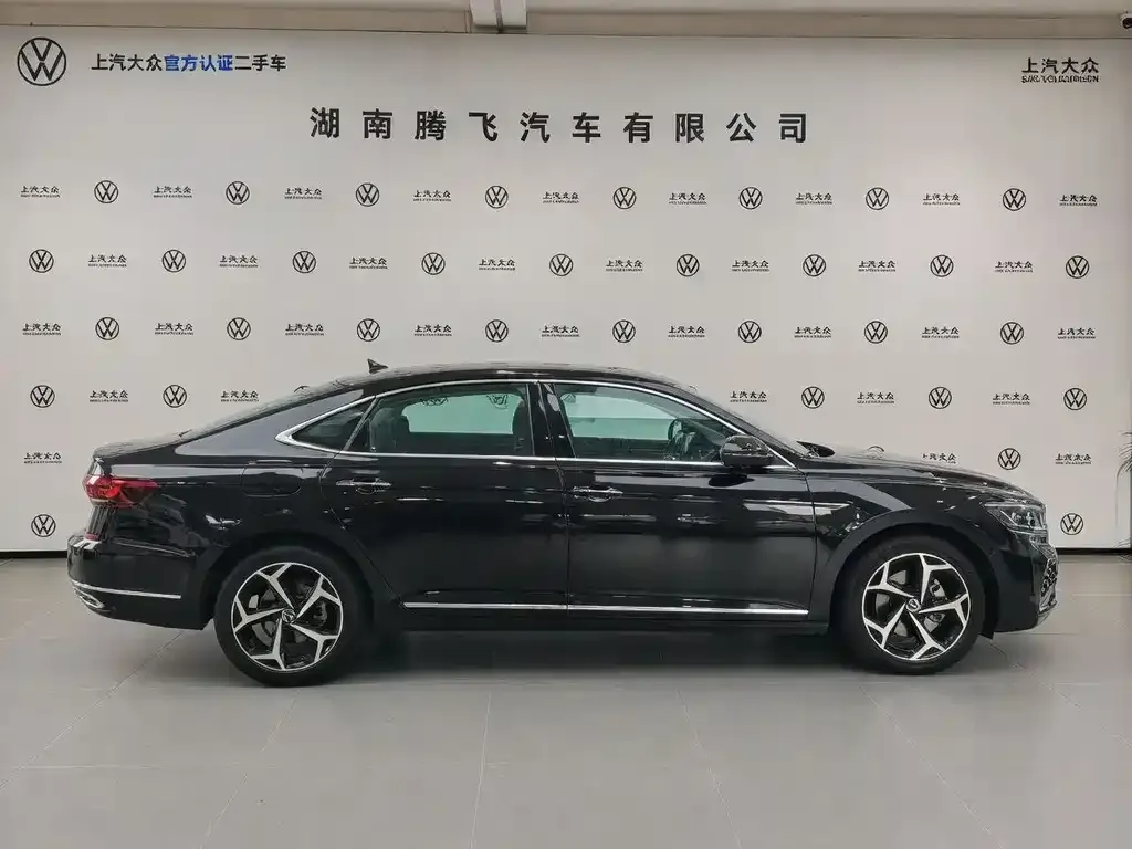 Volkswagen Passat — фото 8