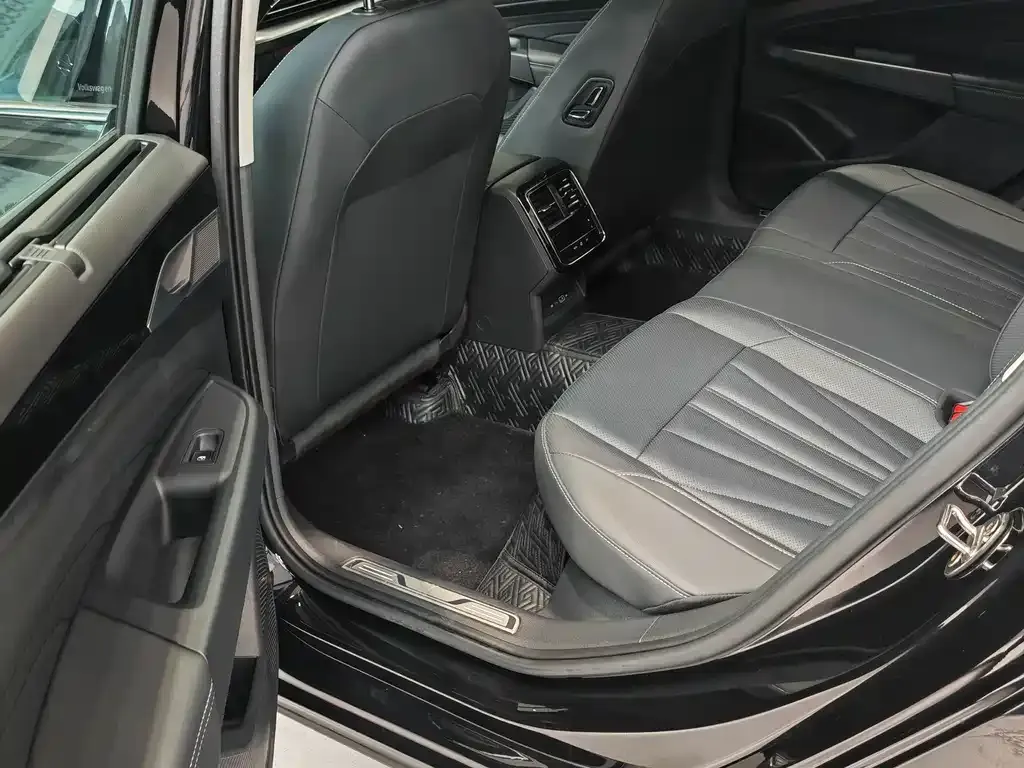 Volkswagen Passat — фото 5