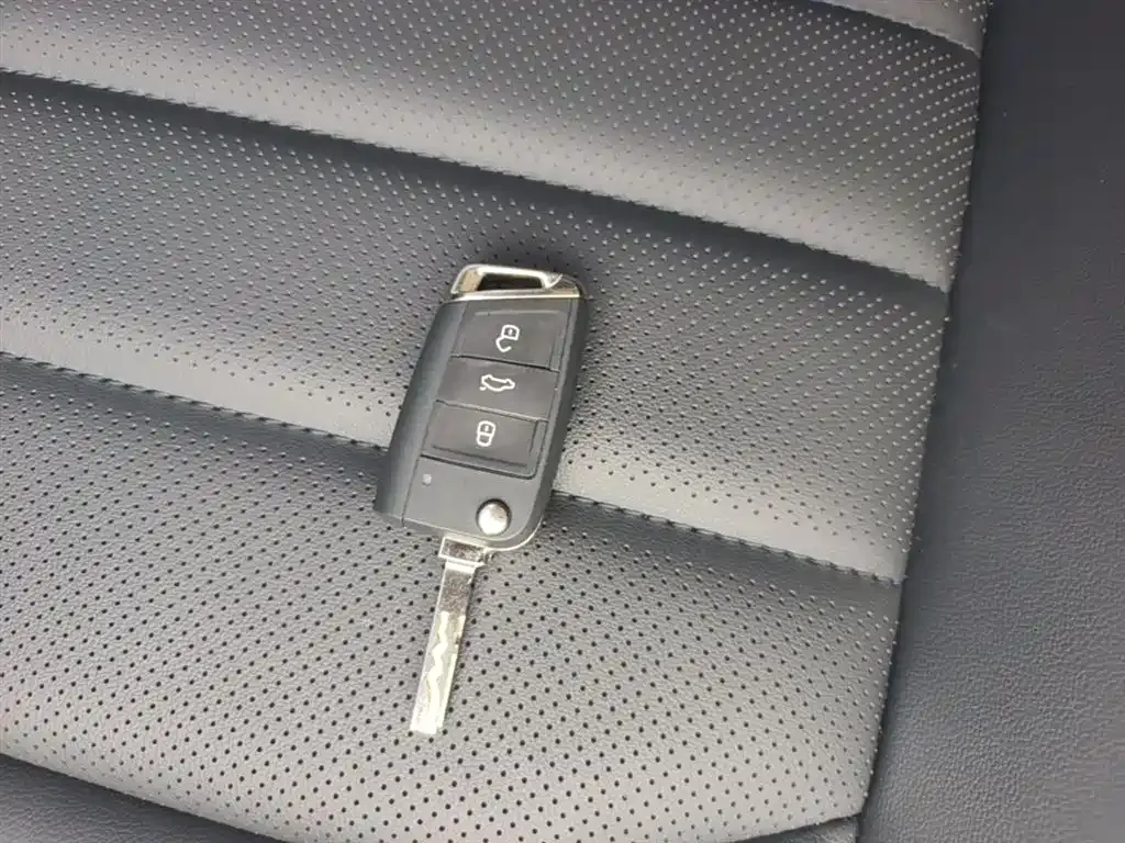 Volkswagen Tharu — фото 10