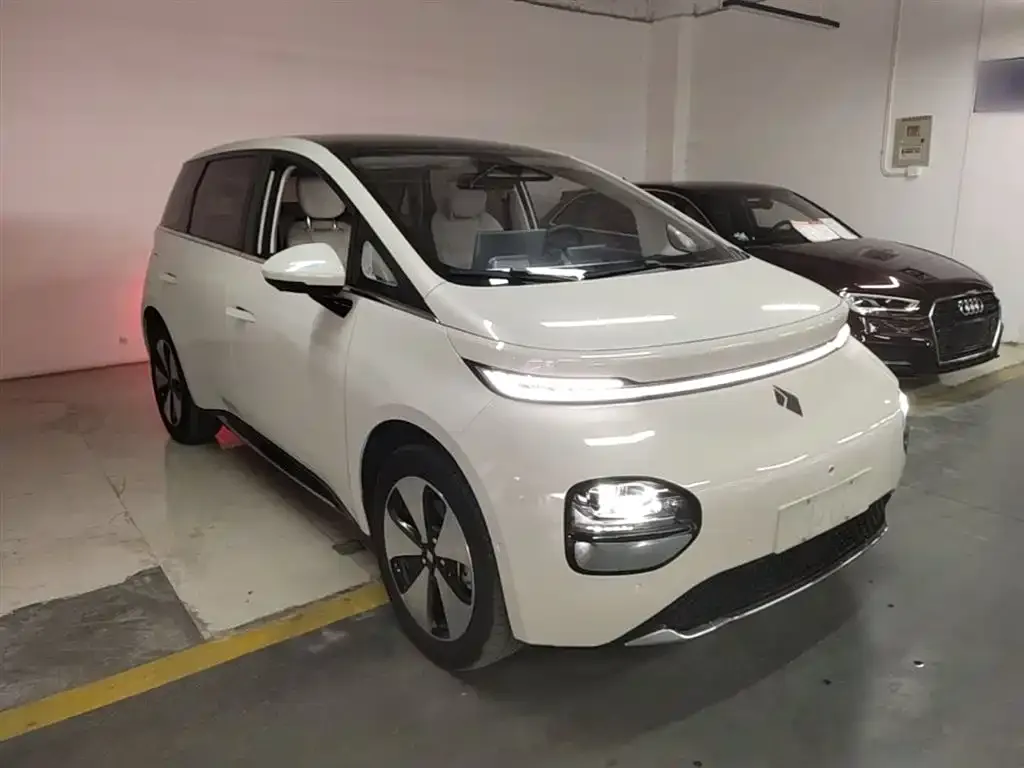 Baojun Yunduo 2023 из CN, фото 8