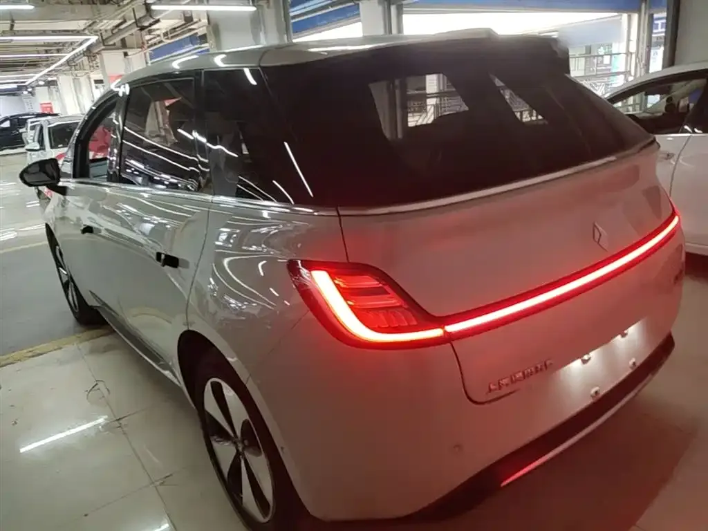 Baojun Yunduo 2023 из CN, фото 10