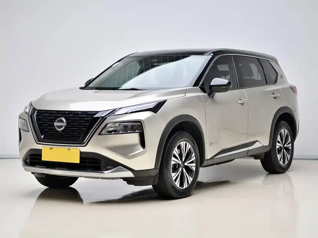 Nissan X-Trail 2023 из CN, фото 1