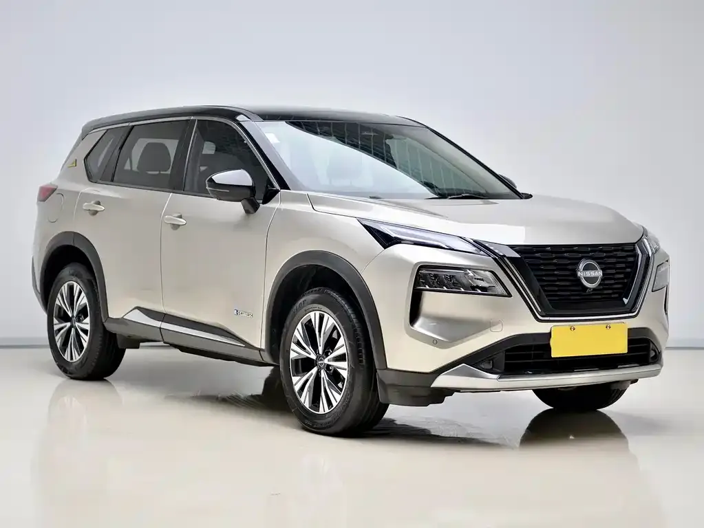 Nissan X-Trail 2023 из CN, фото 2
