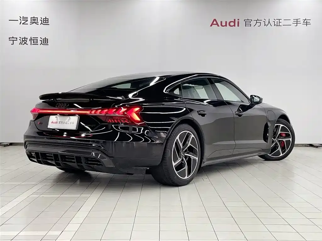 Audi RS e-tron GT 2024 из CN, фото 6