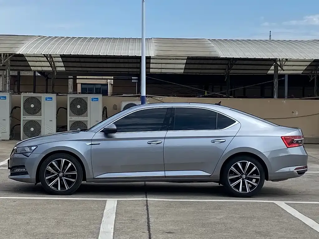 Skoda Superb 2024 из CN, фото 5
