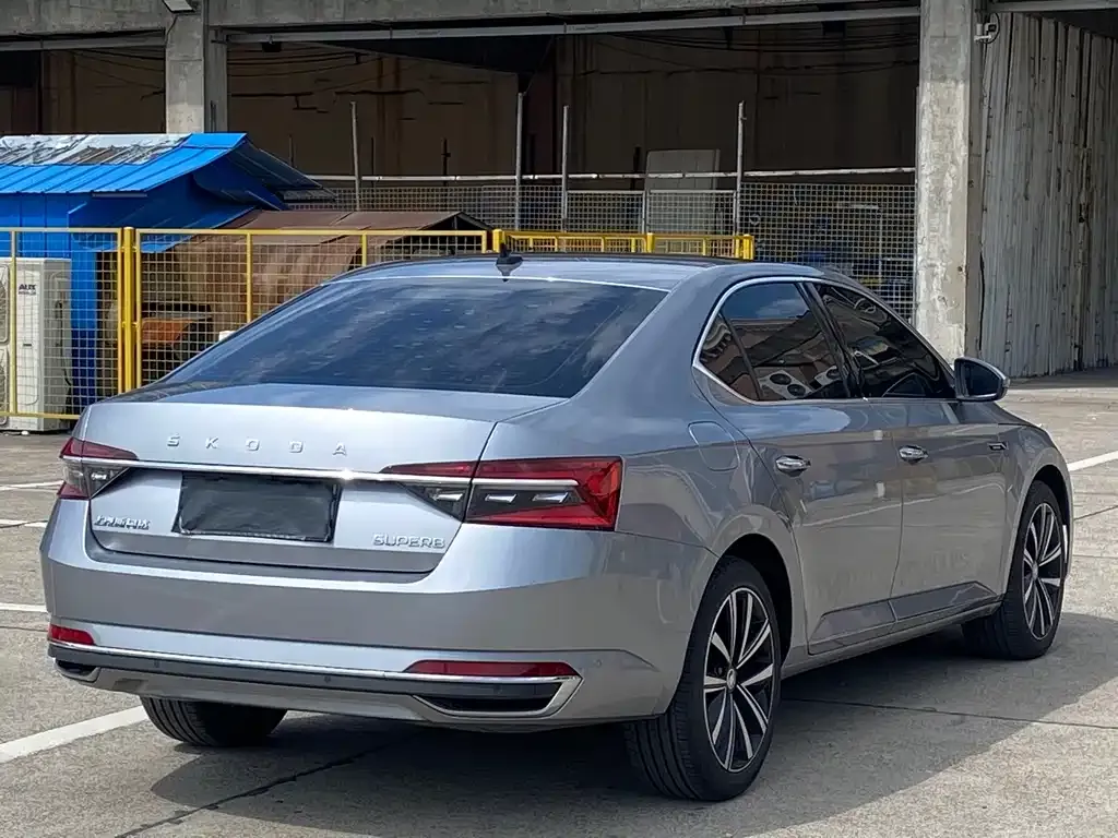 Skoda Superb 2024 из CN, фото 8