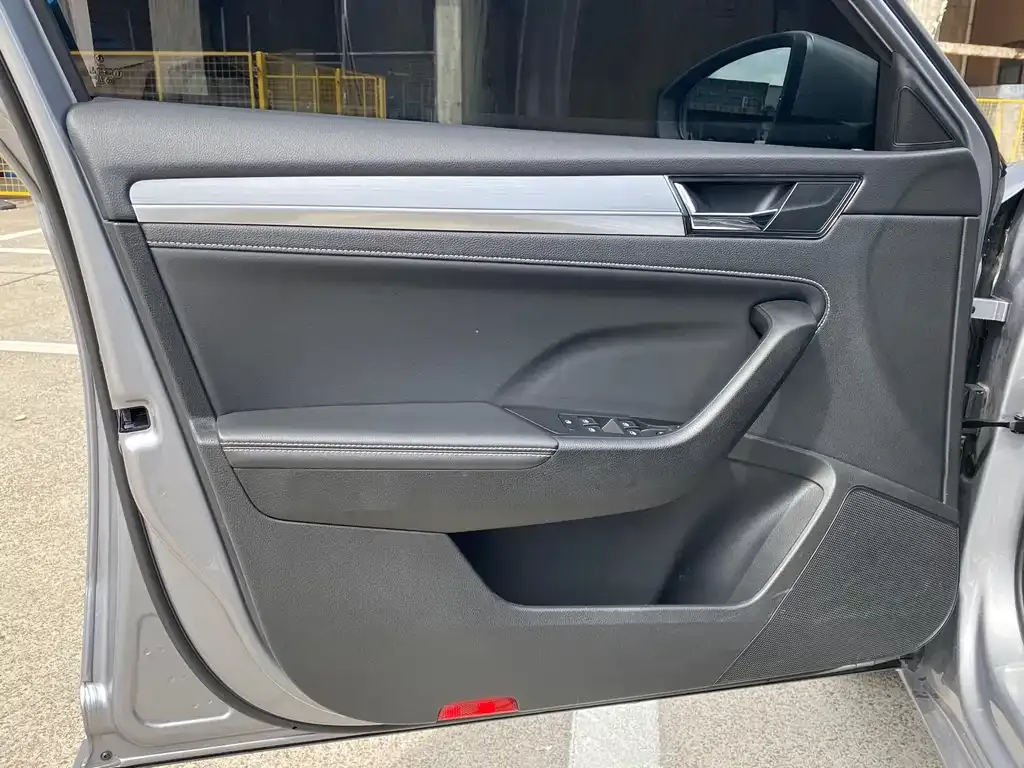 Skoda Superb 2024 из CN, фото 10