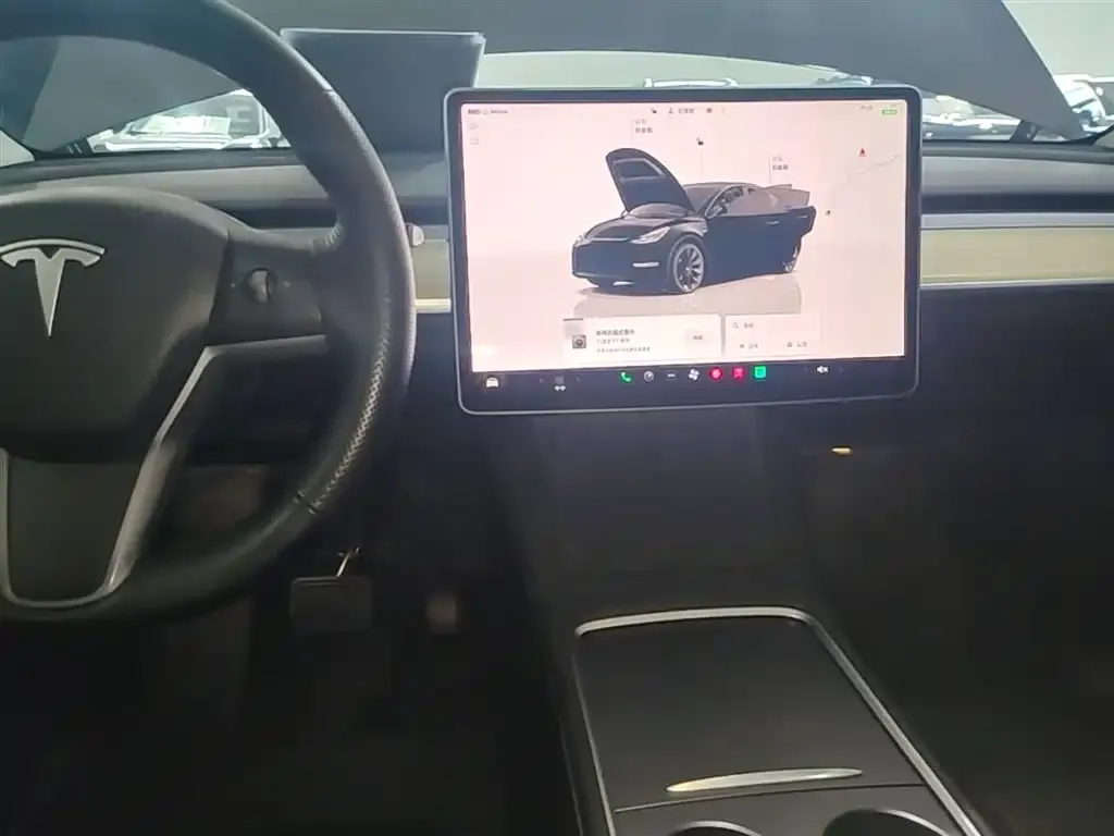 Tesla Model Y — фото 2