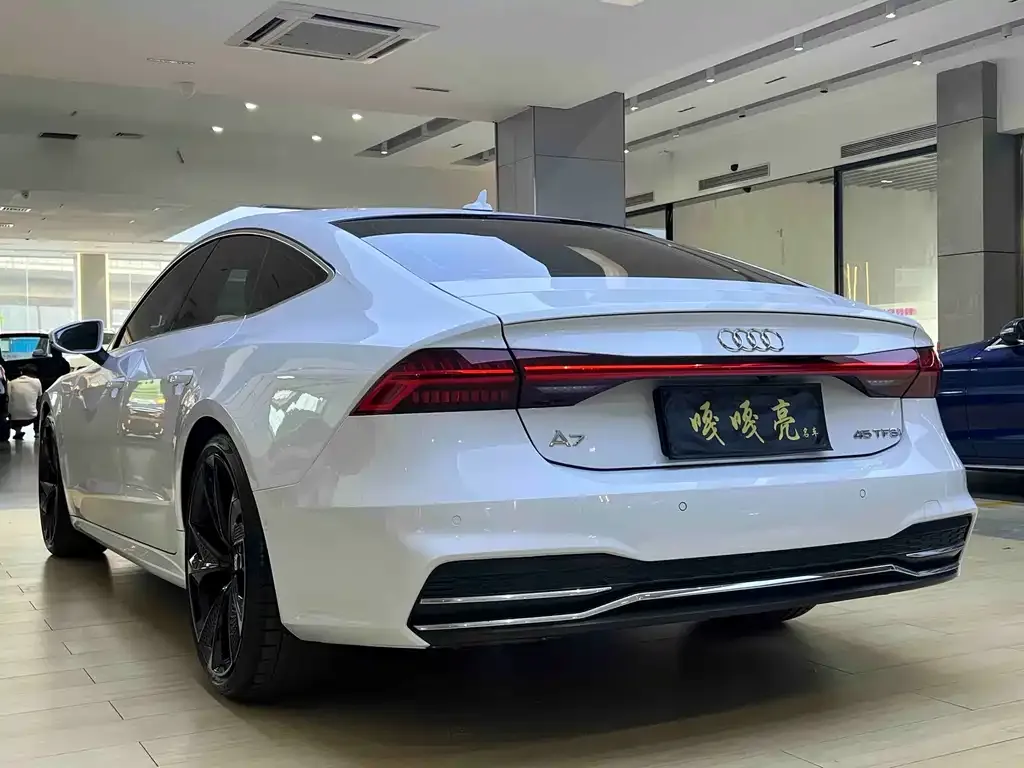 Audi A7 2021 из CN, фото 6