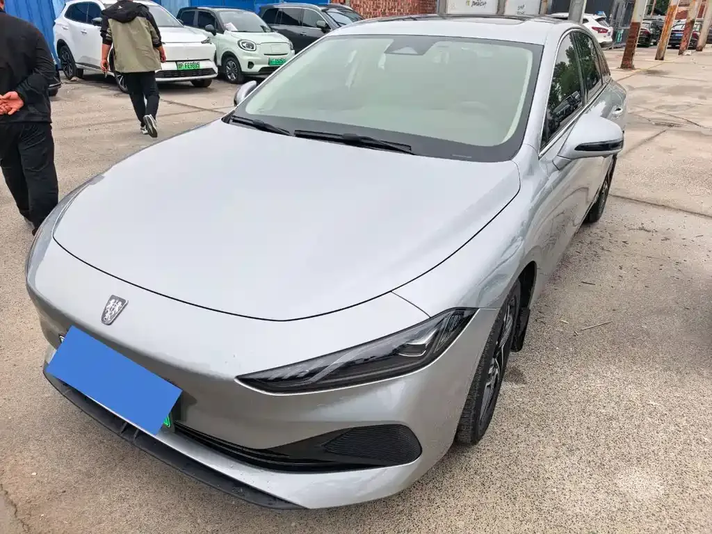 Roewe D7