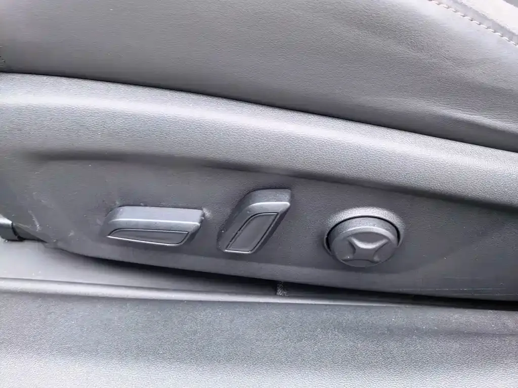 Roewe D7 2023 из CN, фото 7
