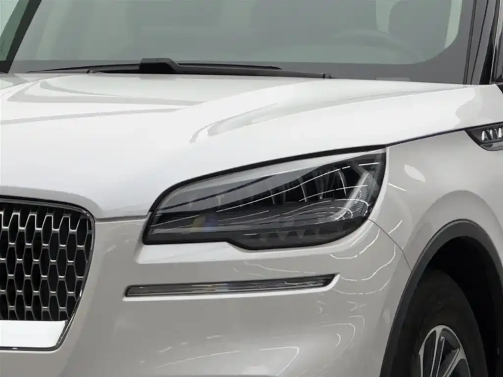 Lincoln Aviator 2023 из CN, фото 2