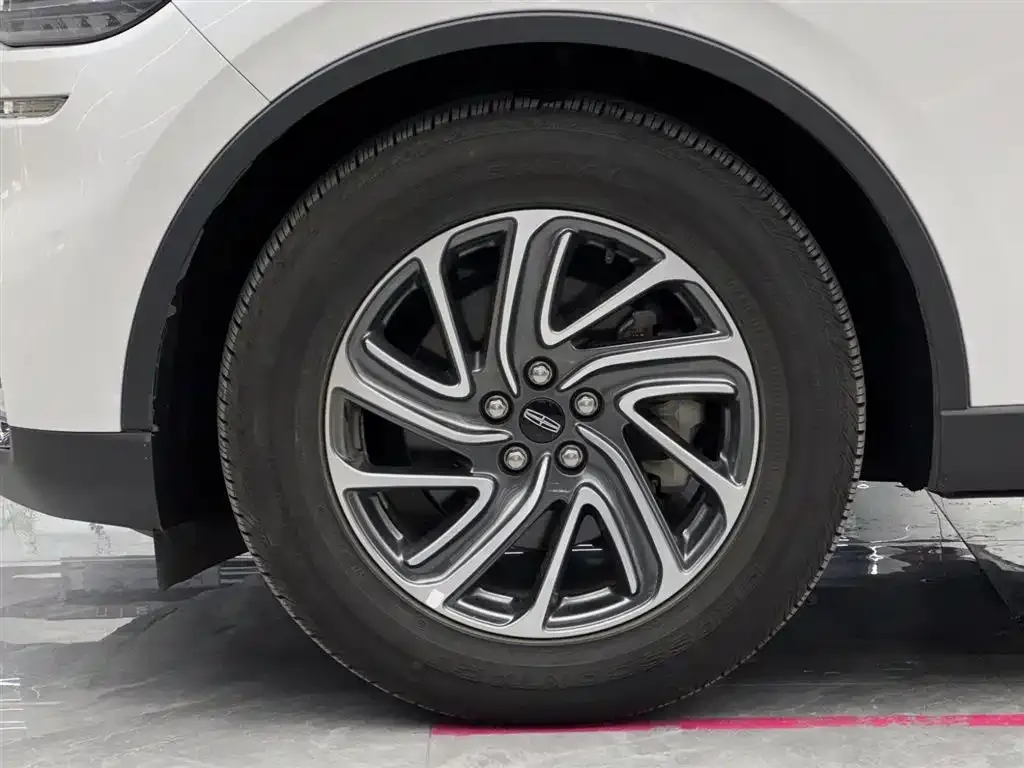 Lincoln Aviator 2023 из CN, фото 5