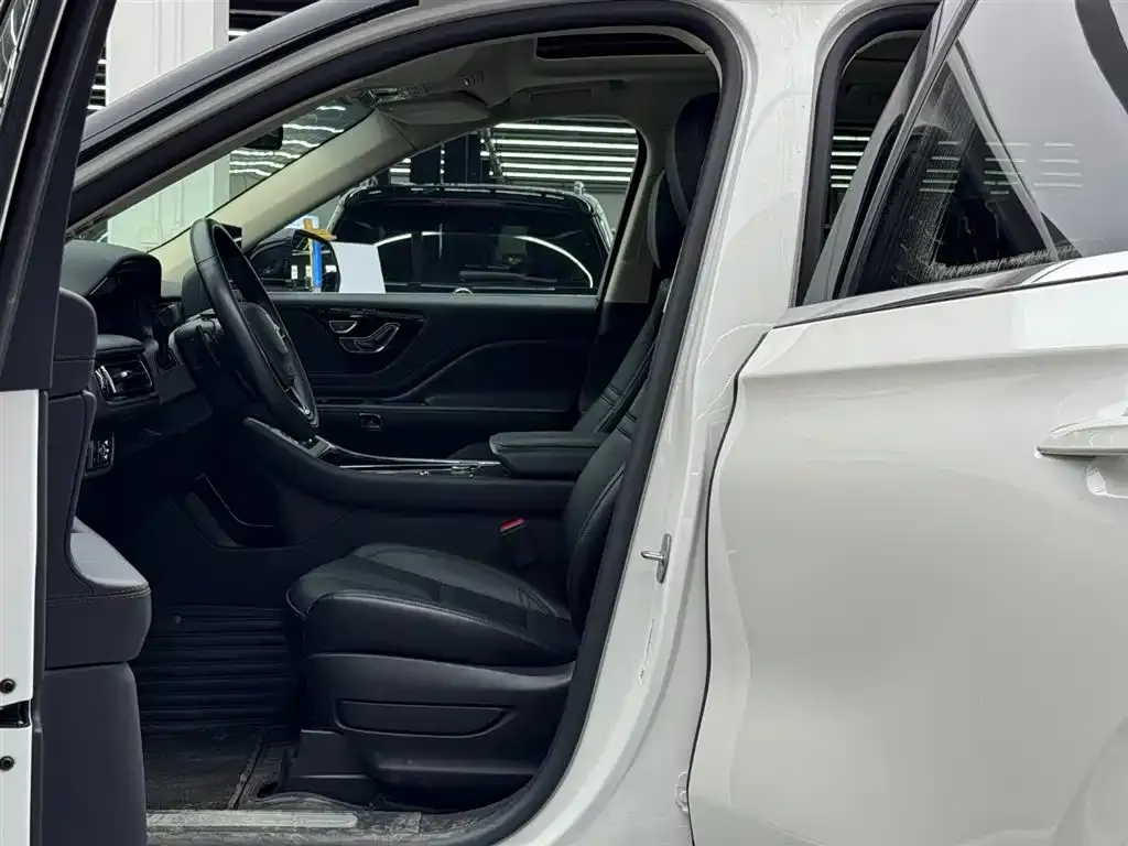 Lincoln Aviator 2023 из CN, фото 7