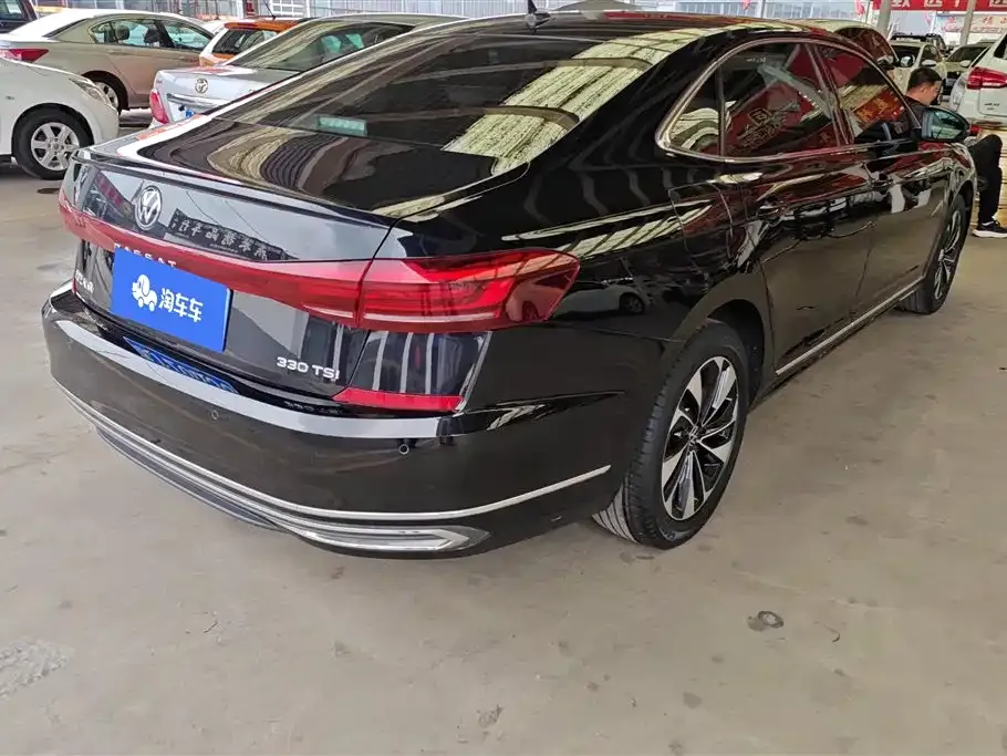 Volkswagen Passat — фото 5