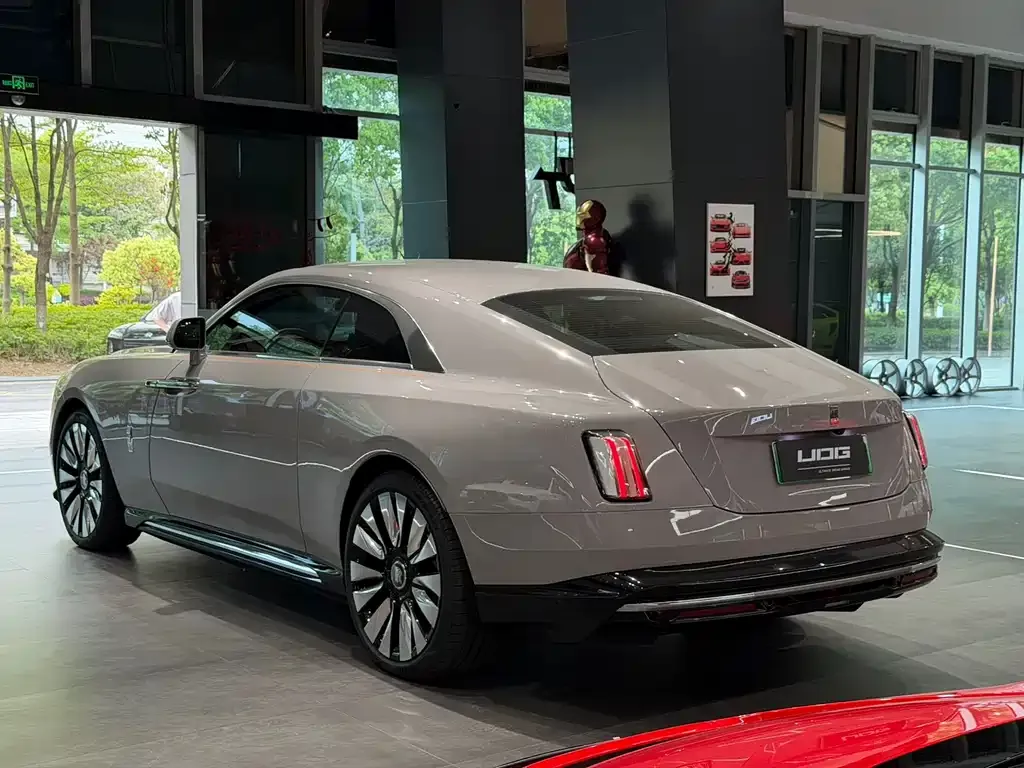Rolls-Royce Phantom 2024 из CN, фото 8