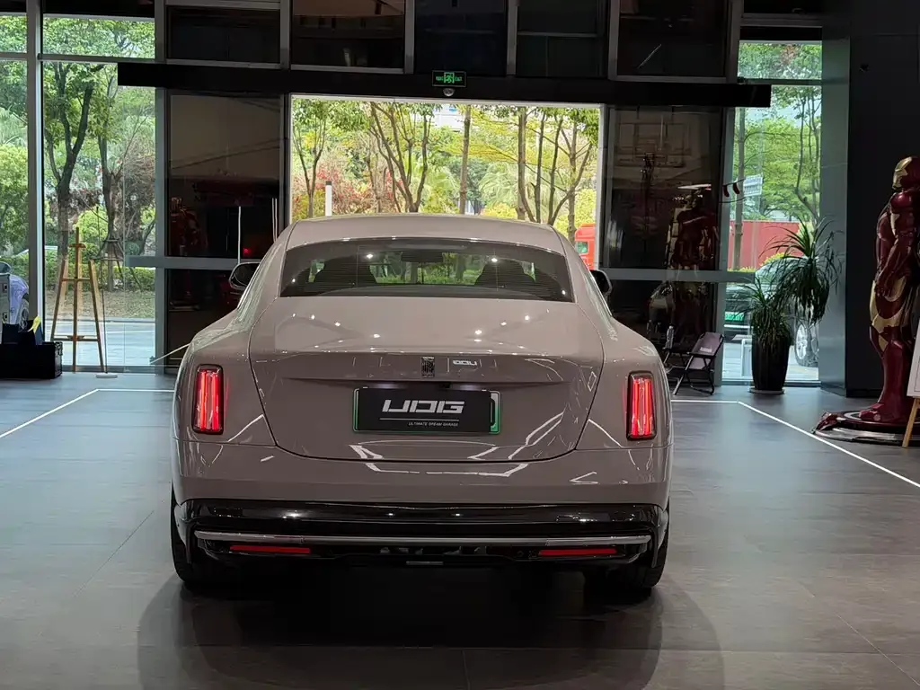 Rolls-Royce Phantom 2024 из CN, фото 6