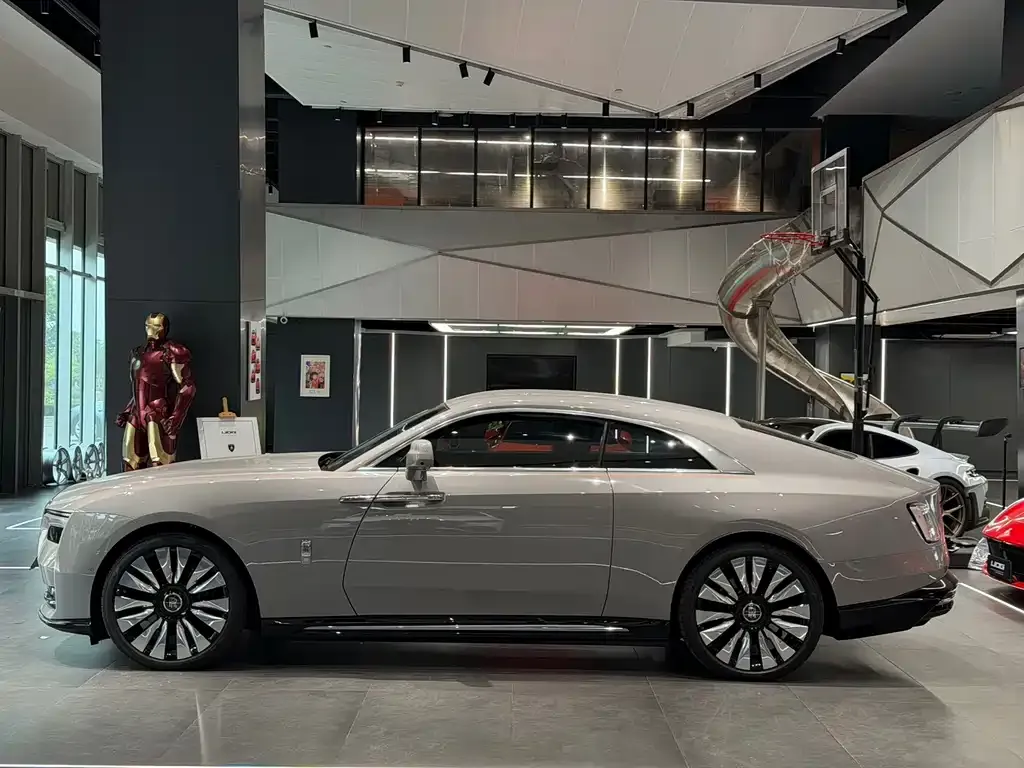 Rolls-Royce Phantom 2024 из CN, фото 9