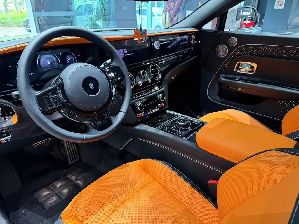 Rolls-Royce Phantom 2024 из CN, фото 10