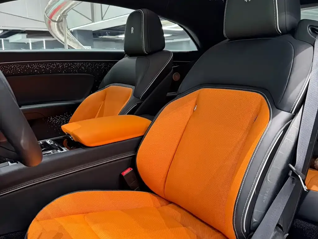 Rolls-Royce Phantom 2024 из CN, фото 4