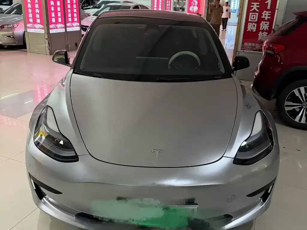 Tesla Model 3 — фото 3