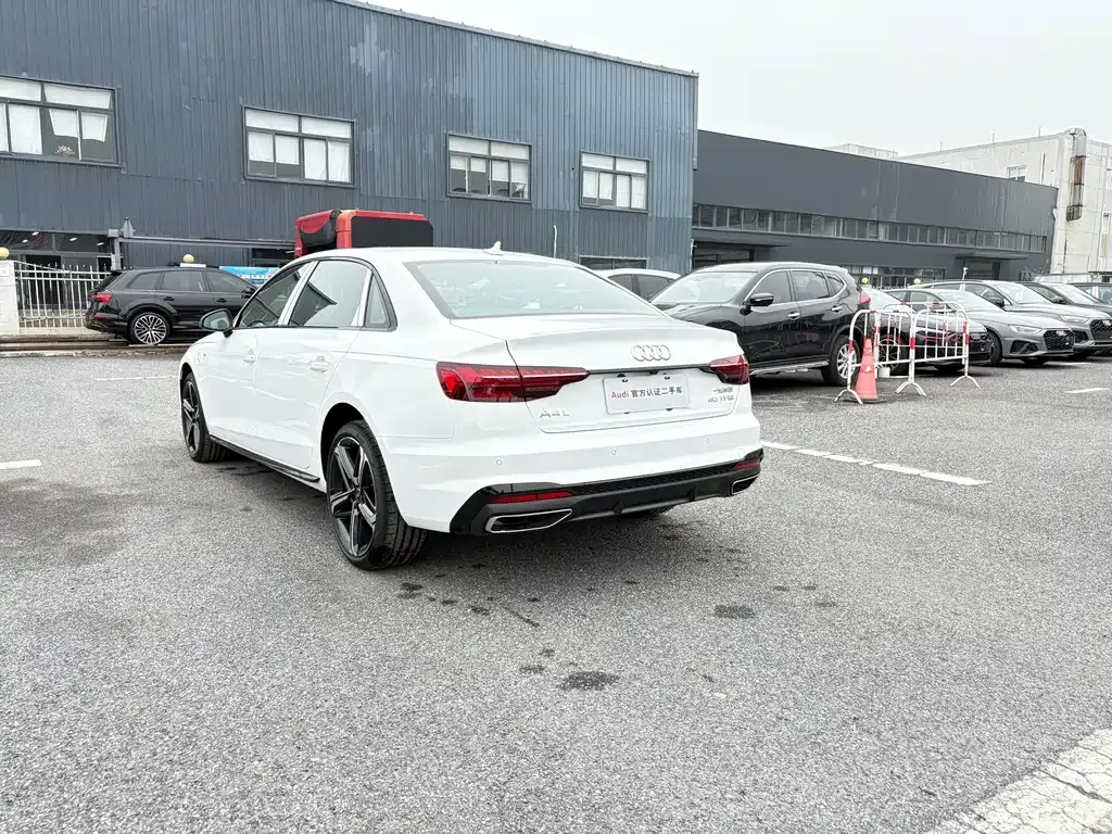 Audi A4L 2026 из CN, фото 10