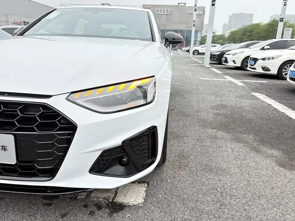 Audi A4L 2026 из CN, фото 8