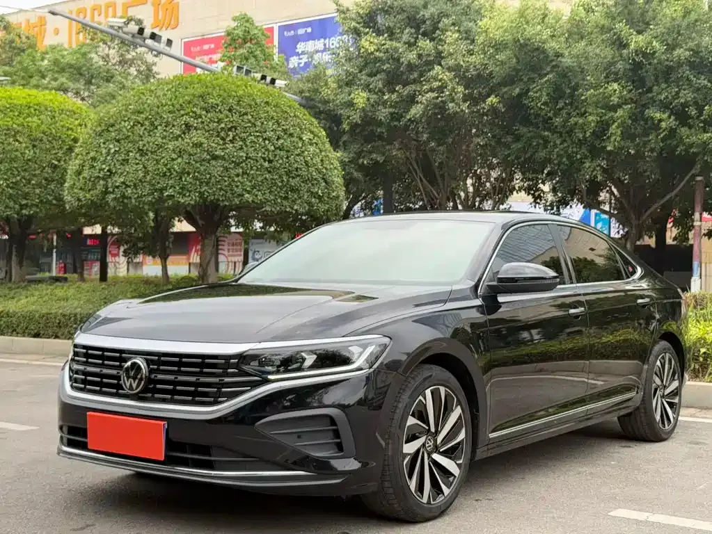 Volkswagen Passat — фото 6
