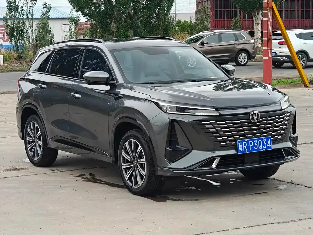Changan CS75PLUS — фото 9