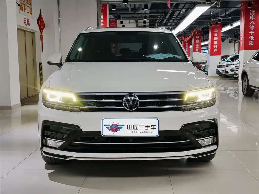 Volkswagen Tiguan L — фото 3