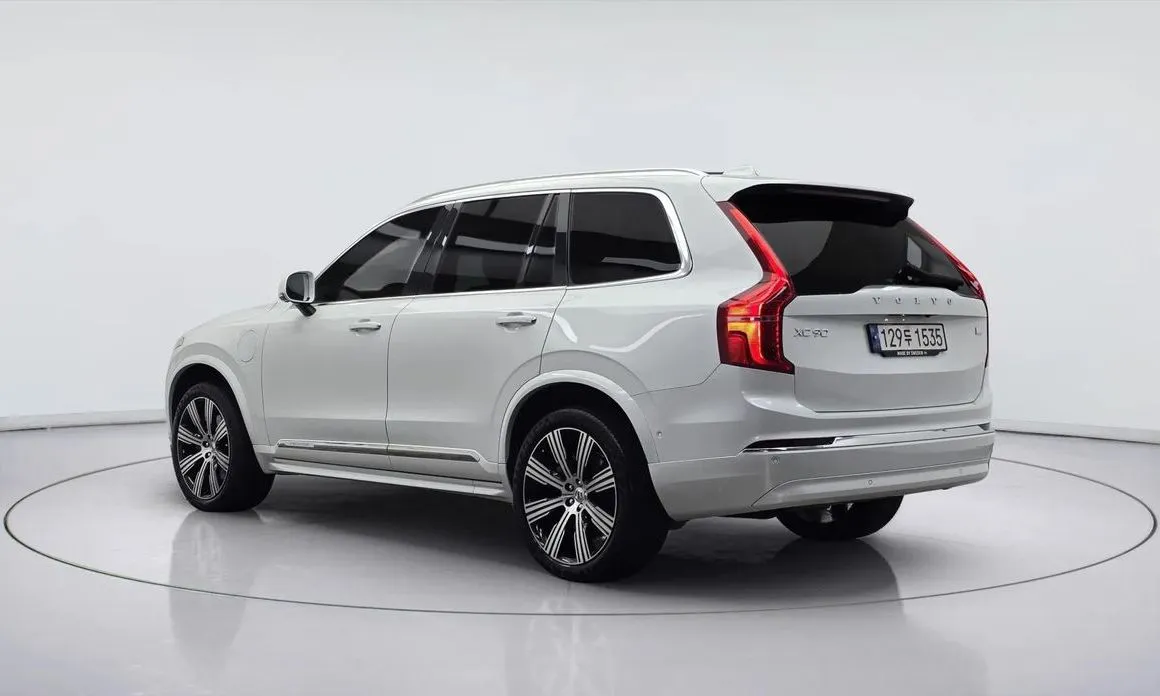 Volvo XC90 2023 из KR, фото 3