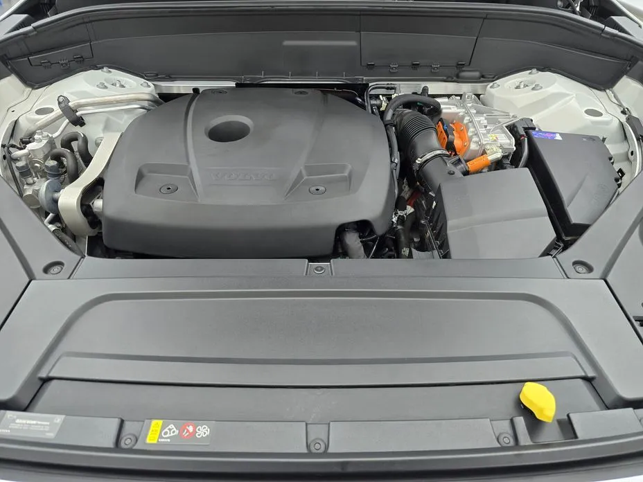 Volvo XC90 2023 из KR, фото 10