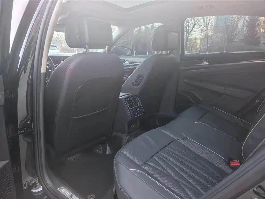 Volkswagen Passat — фото 2