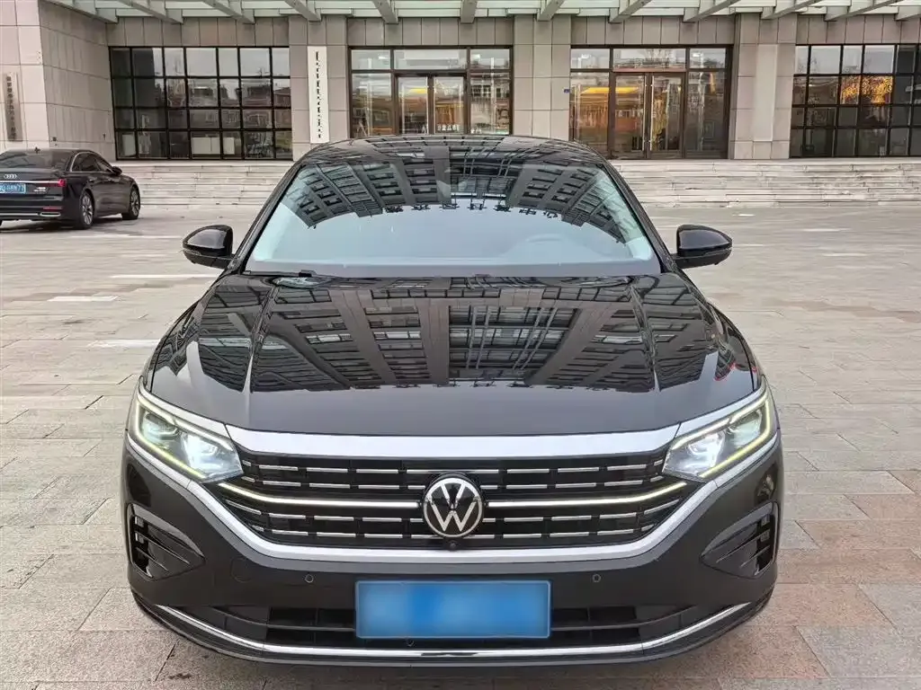 Volkswagen Passat — фото 6