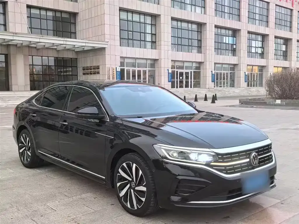 Volkswagen Passat — фото 9