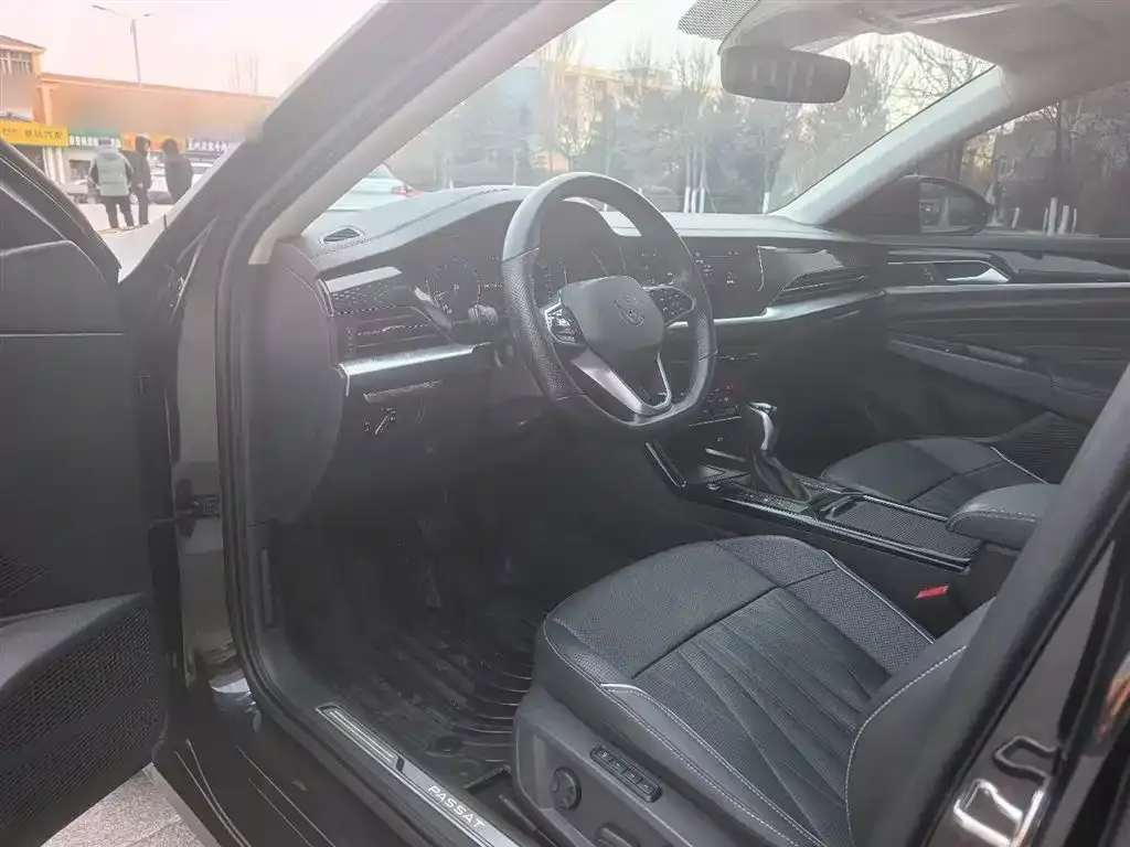 Volkswagen Passat — фото 10