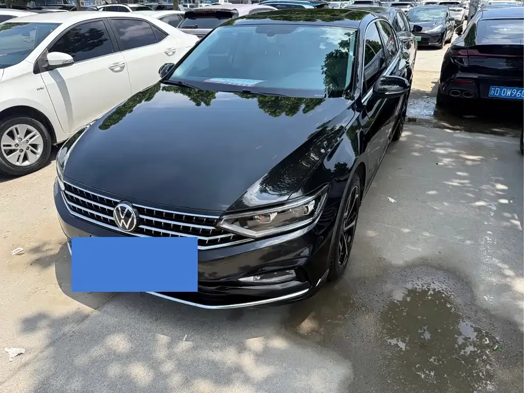Volkswagen Magotan 2023 из CN, фото 1