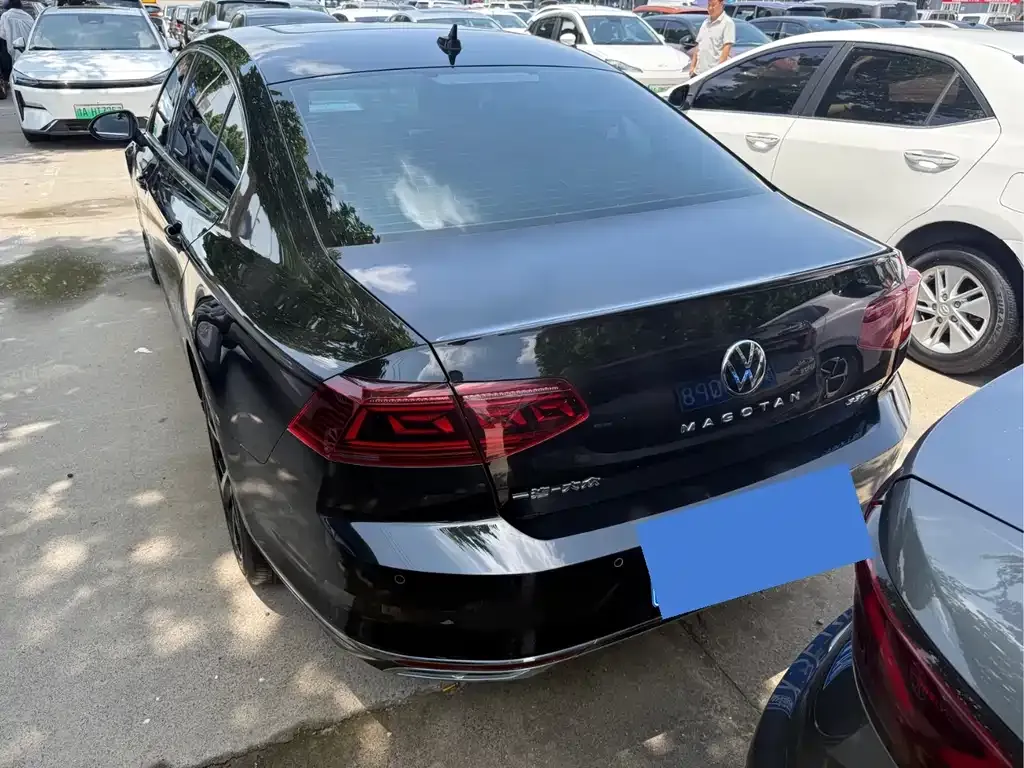 Volkswagen Magotan 2023 из CN, фото 5