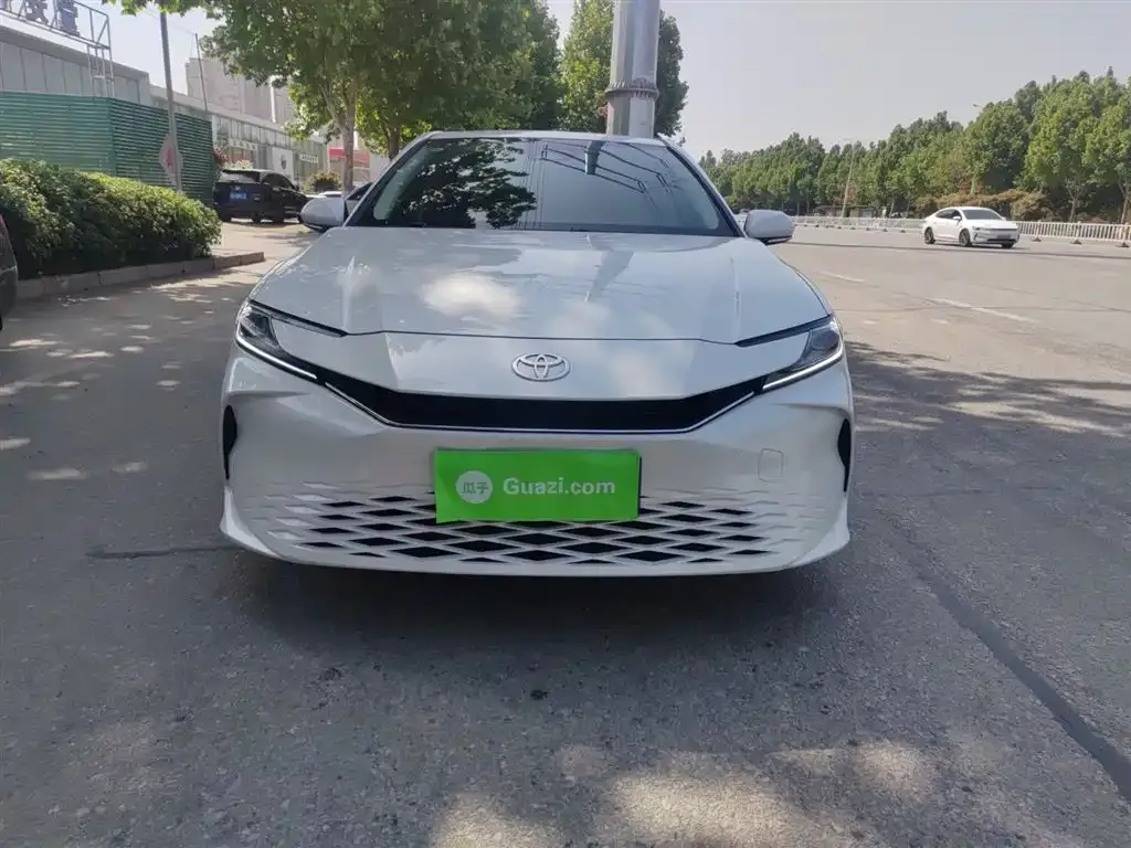 Toyota Camry 2025 из CN, фото 8