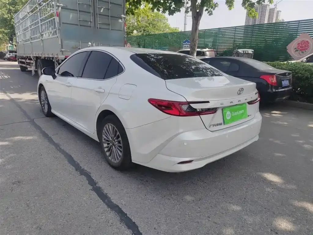 Toyota Camry 2025 из CN, фото 4