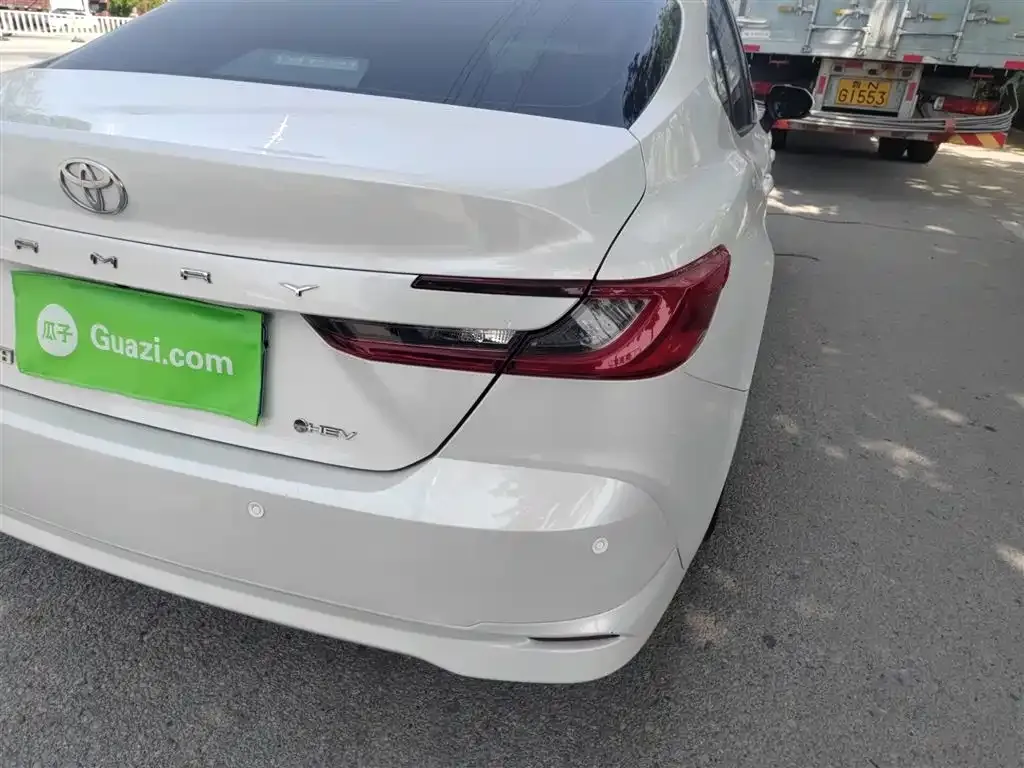 Toyota Camry 2025 из CN, фото 2