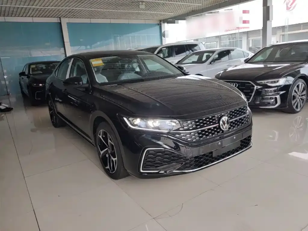 Volkswagen Passat — фото 2