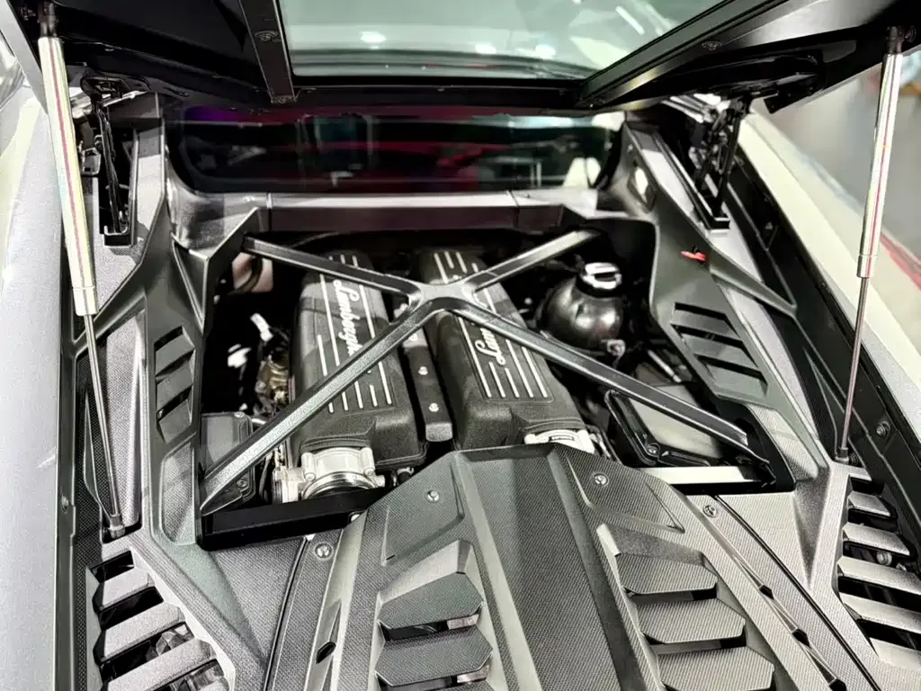 Lamborghini Huracan 2021 из CN, фото 10
