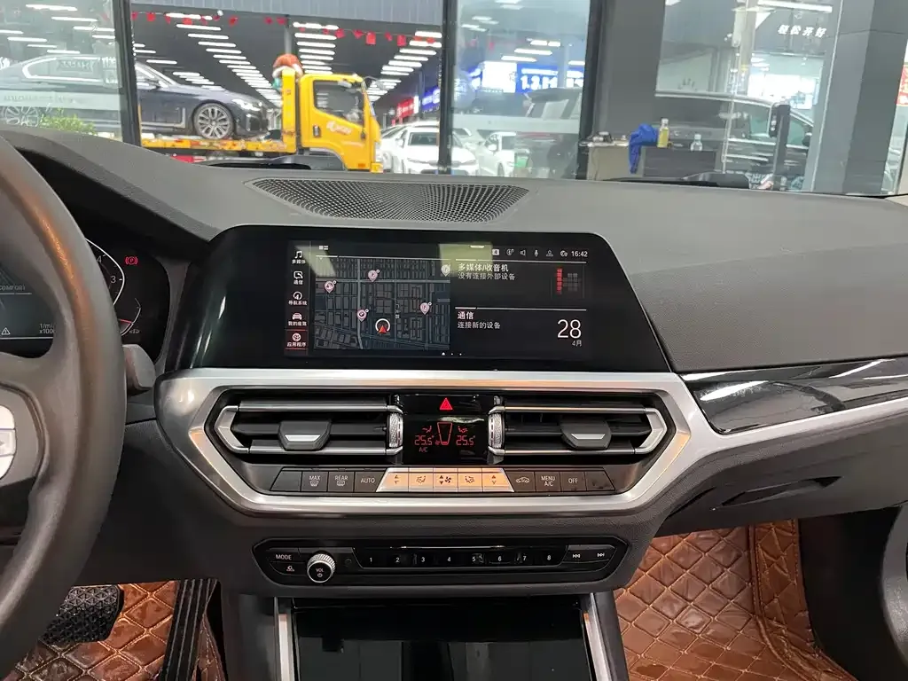 BMW 3 Series 2022 из CN, фото 5