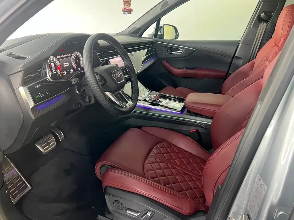Audi SQ7 2024 из CN, фото 6